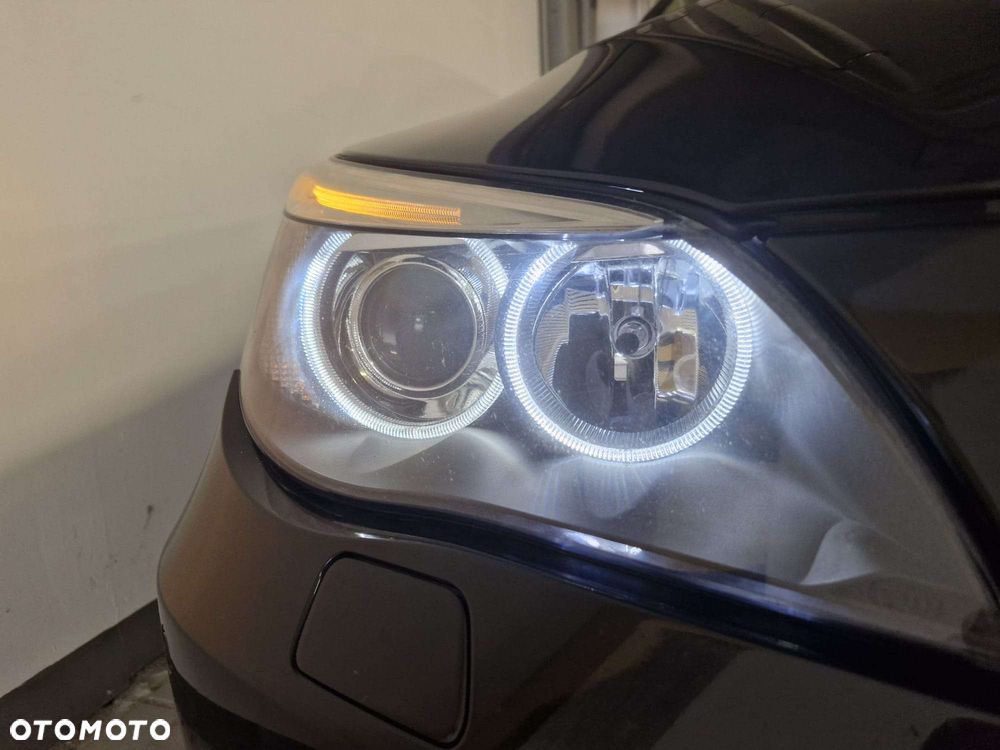 BMW Seria 5 523i - 17