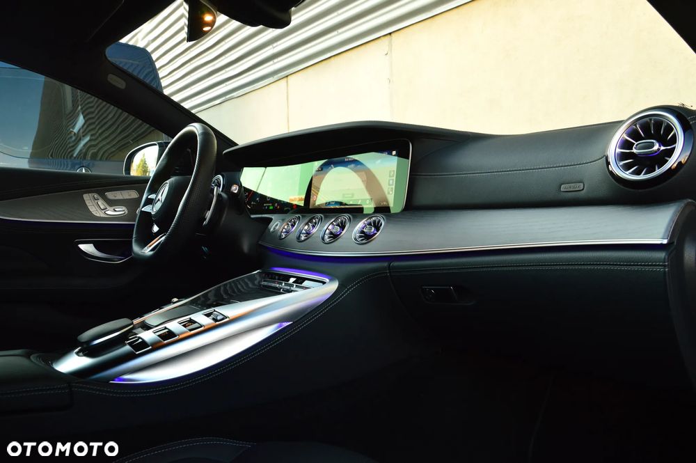 Mercedes-Benz AMG GT - 22