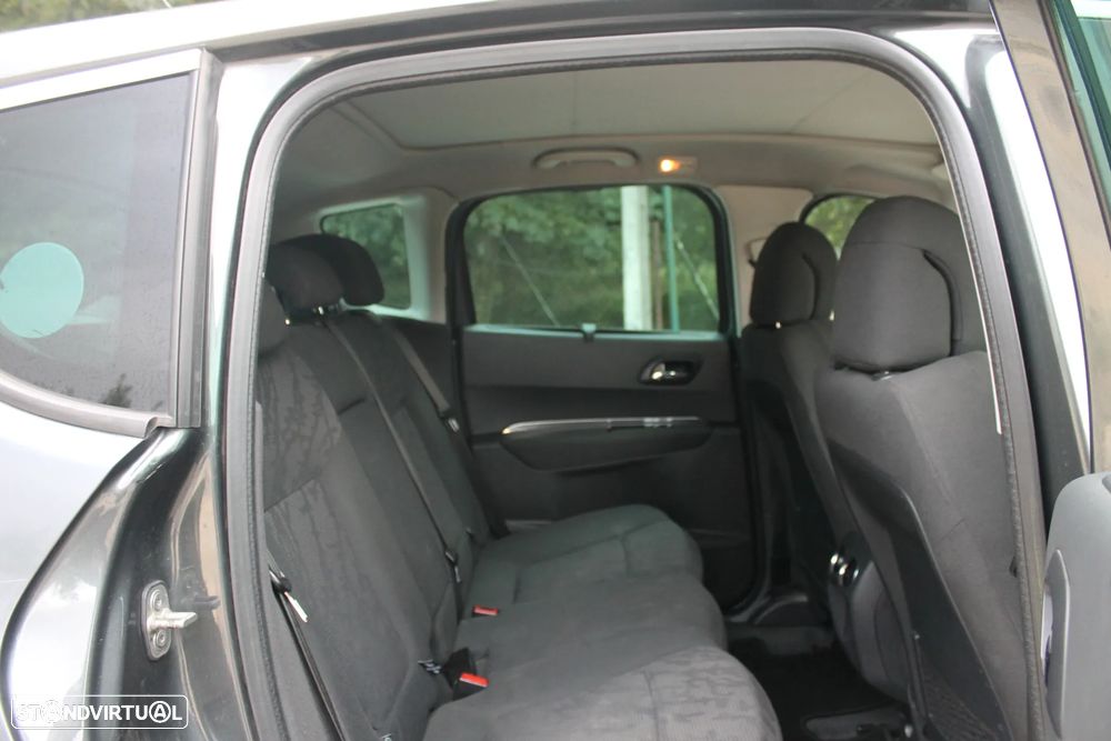 Peugeot 3008 - 18
