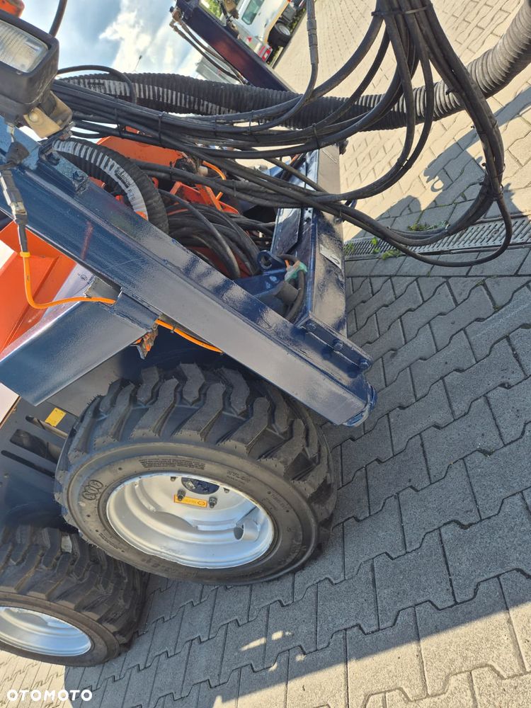 Sandvik Tamrock COMMANDO 120R 4X4 / WIERTNICA DO SKAŁ / SERWISOWANA / 1 WŁ / PEŁNA DOKUMENTACJA / WIELE CZĘŚCI ZAMIENNYCH / ZDALNE STEROWANIE / SILNIK CAT / TRANSPORT / NOWE OPONY - 32