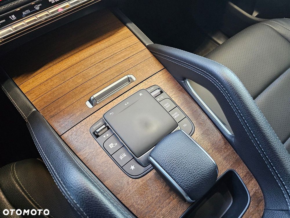 Mercedes-Benz GLE - 37