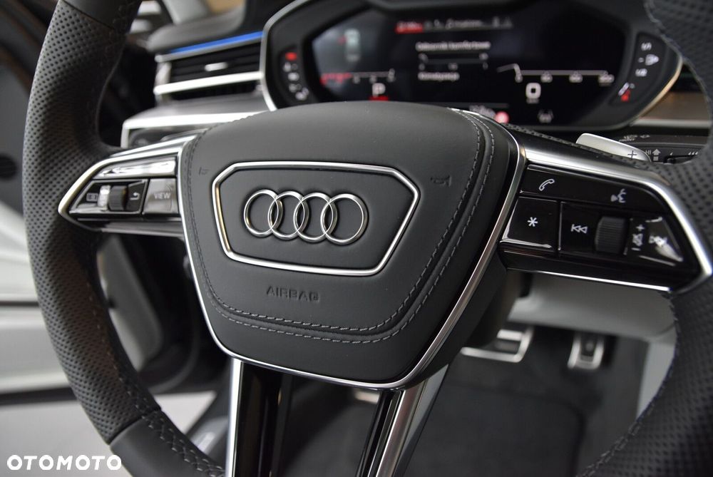Audi S8 - 10