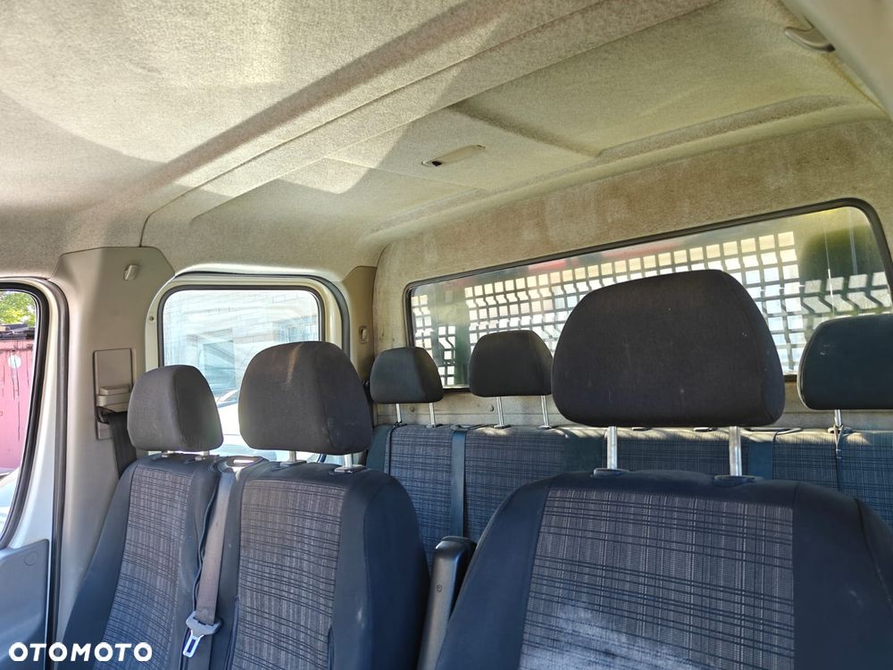Mercedes-Benz Sprinter - 24