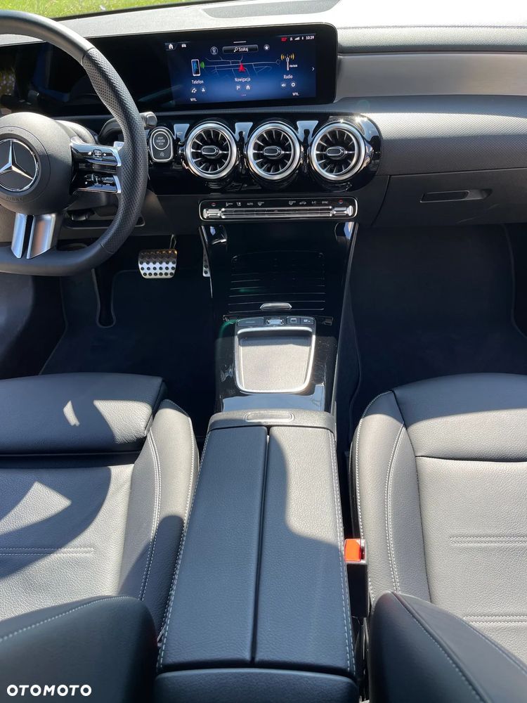 Mercedes-Benz Klasa A 250 4Matic 8G-DCT Edition AMG Line - 12