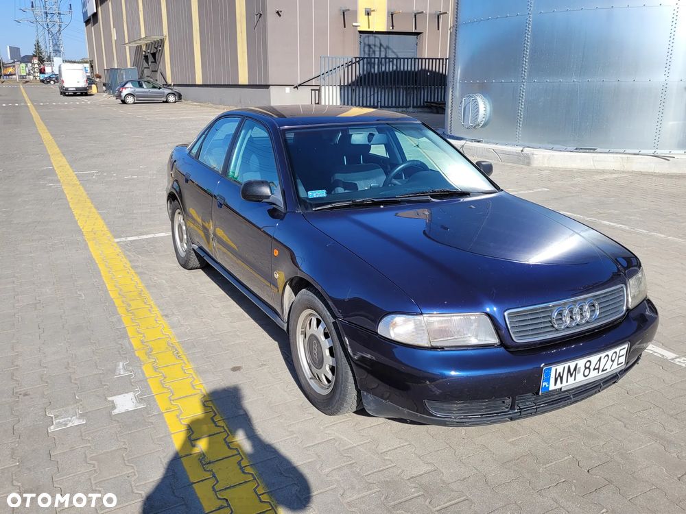 Audi A4 Limousine 1.8 - 13
