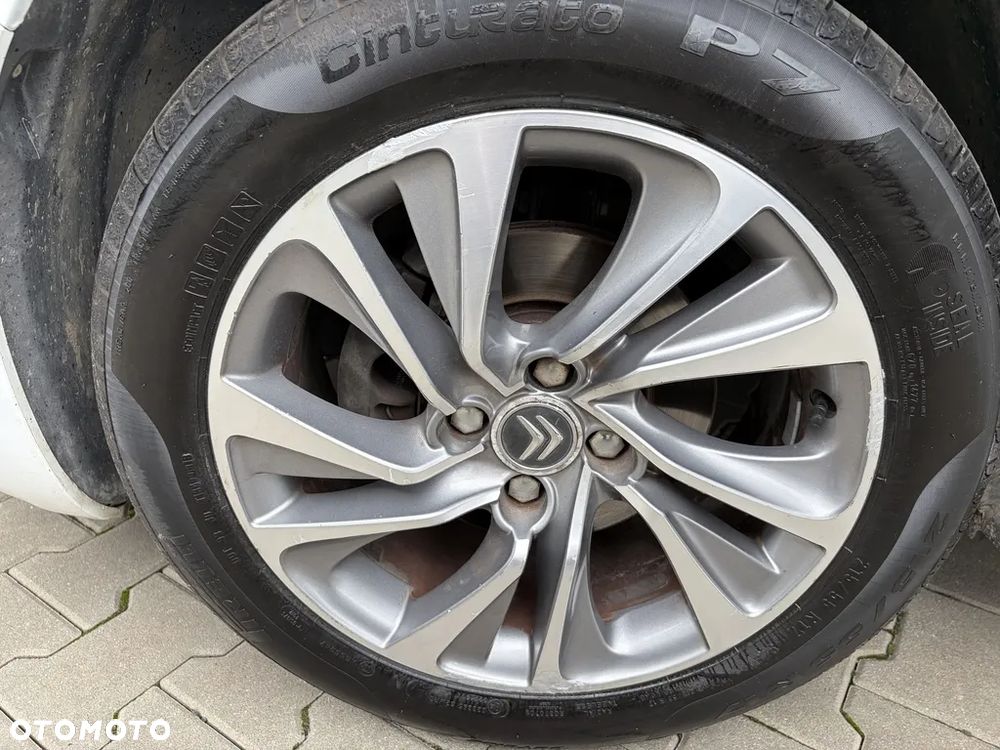 Citroën DS4 e-HDi 115 Chic - 17