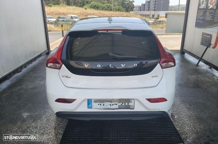 Volvo V40 2.0 D2 Inscription - 1