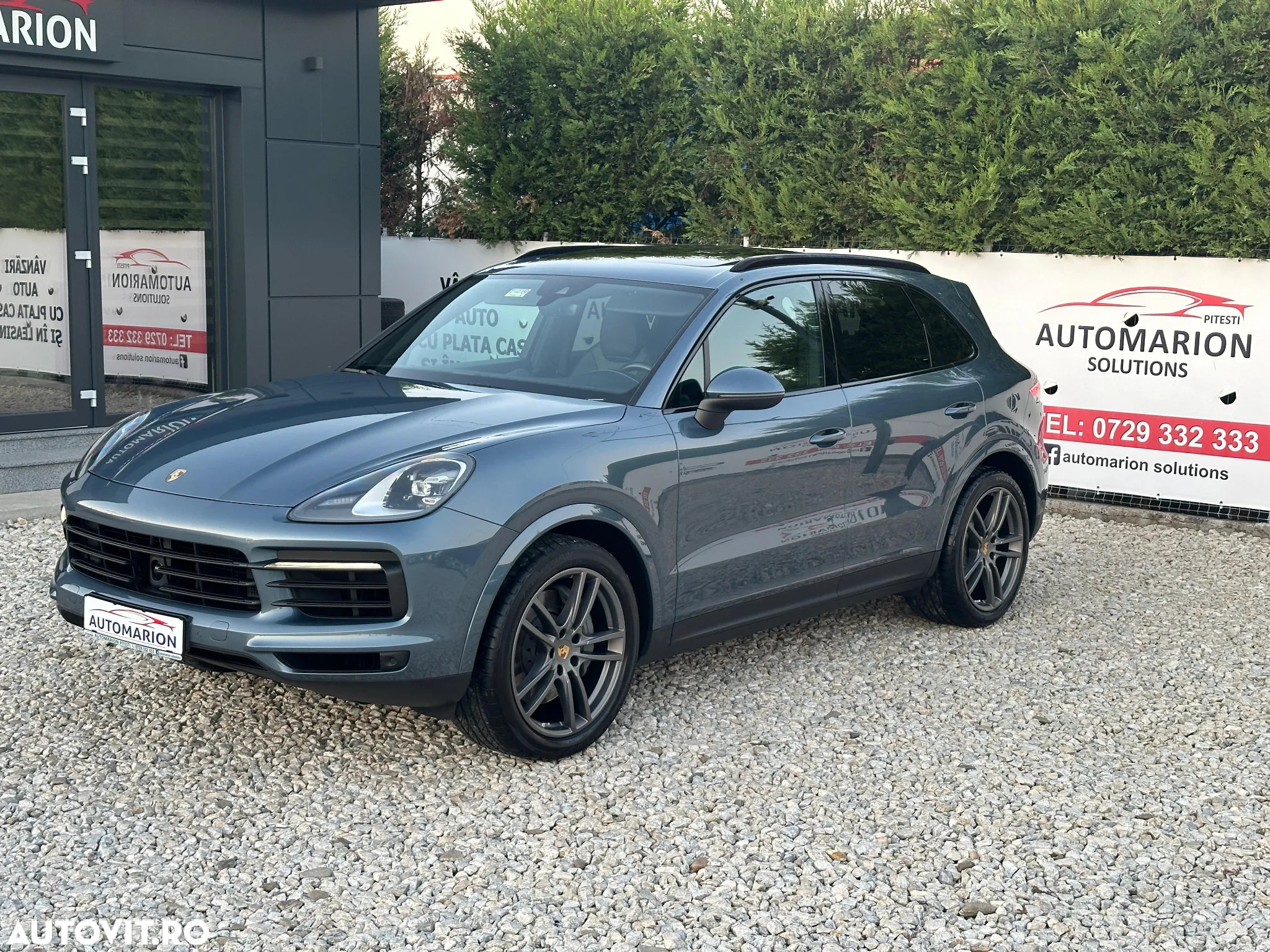 Porsche Cayenne S - 2