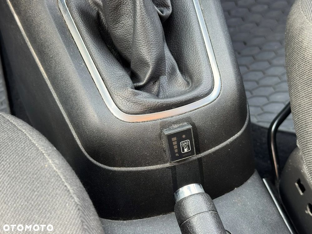 Peugeot 301 1.6 VTi Active EU6 - 21