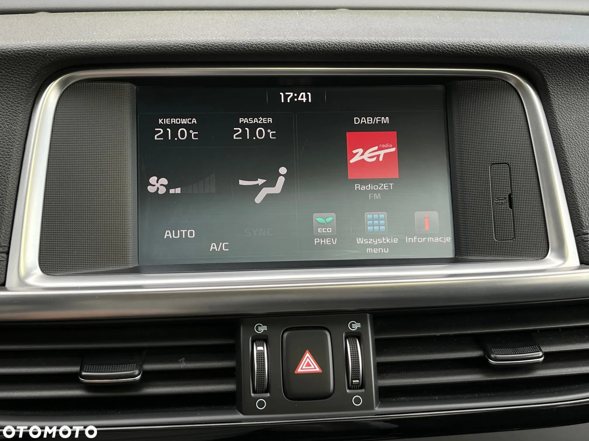 Kia Optima Plug-in Hybrid - 31