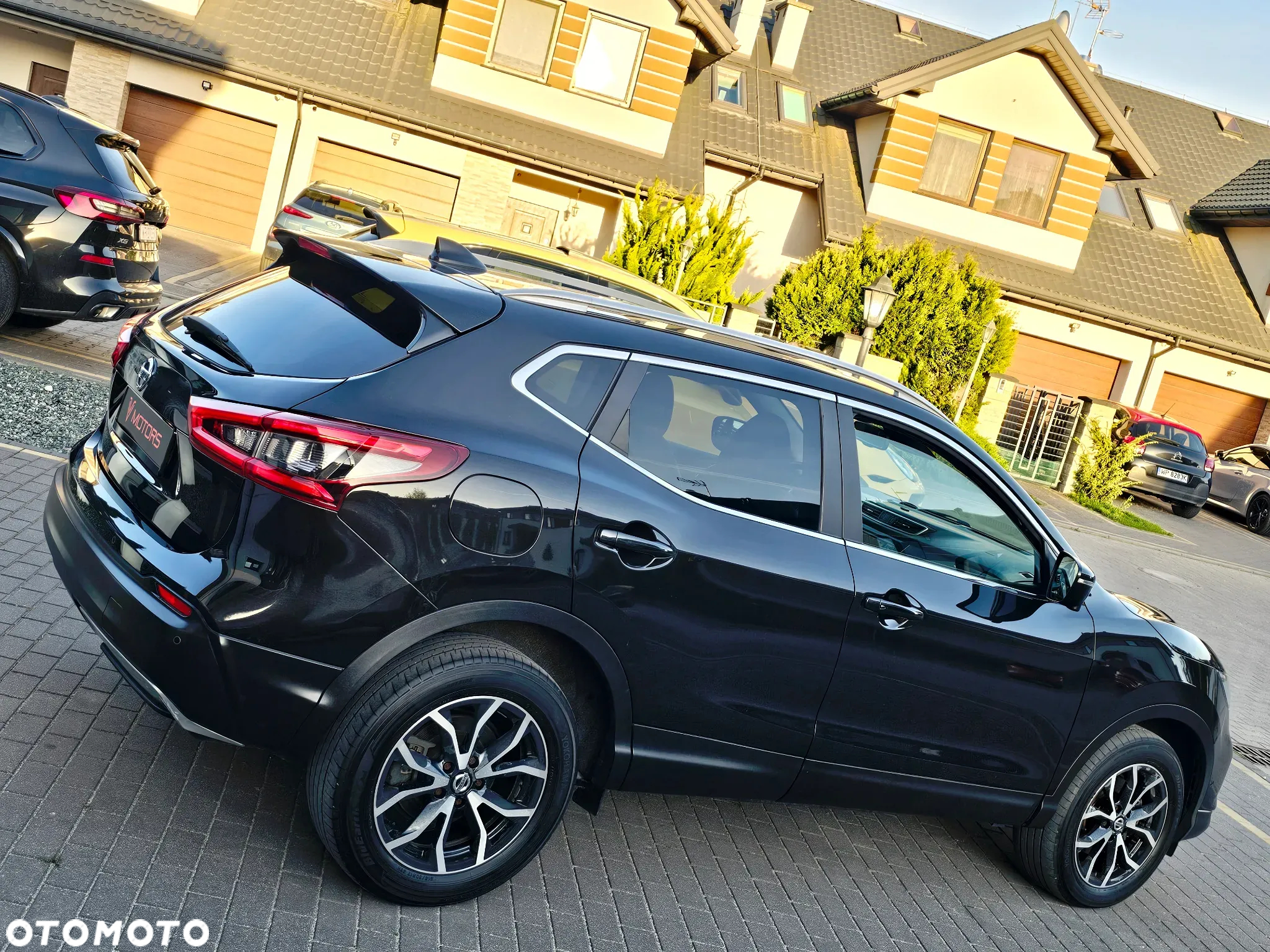 Nissan Qashqai 1.7 dCi TEKNA+ - 27