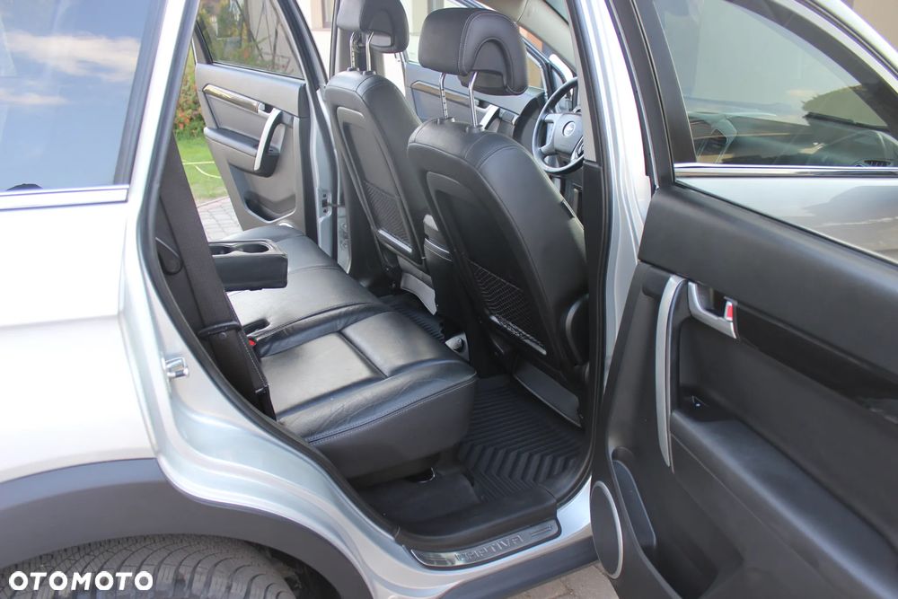 Chevrolet Captiva 2.2 TD AWD LT+ - 9