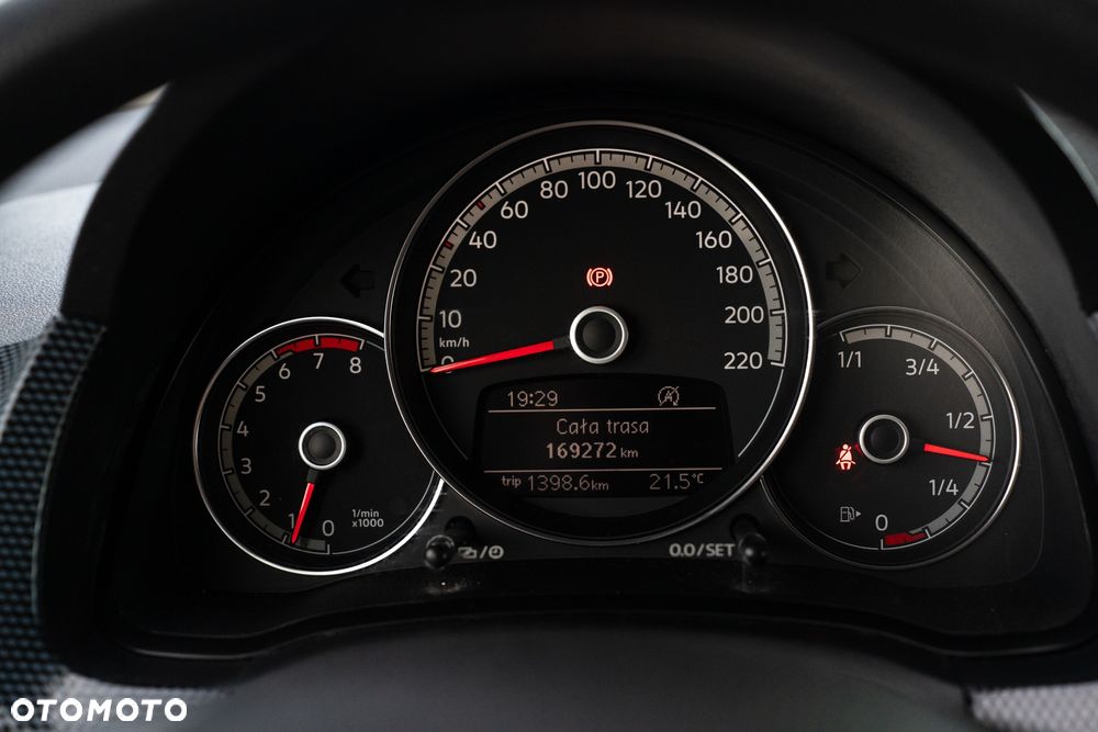 Volkswagen up! take - 21