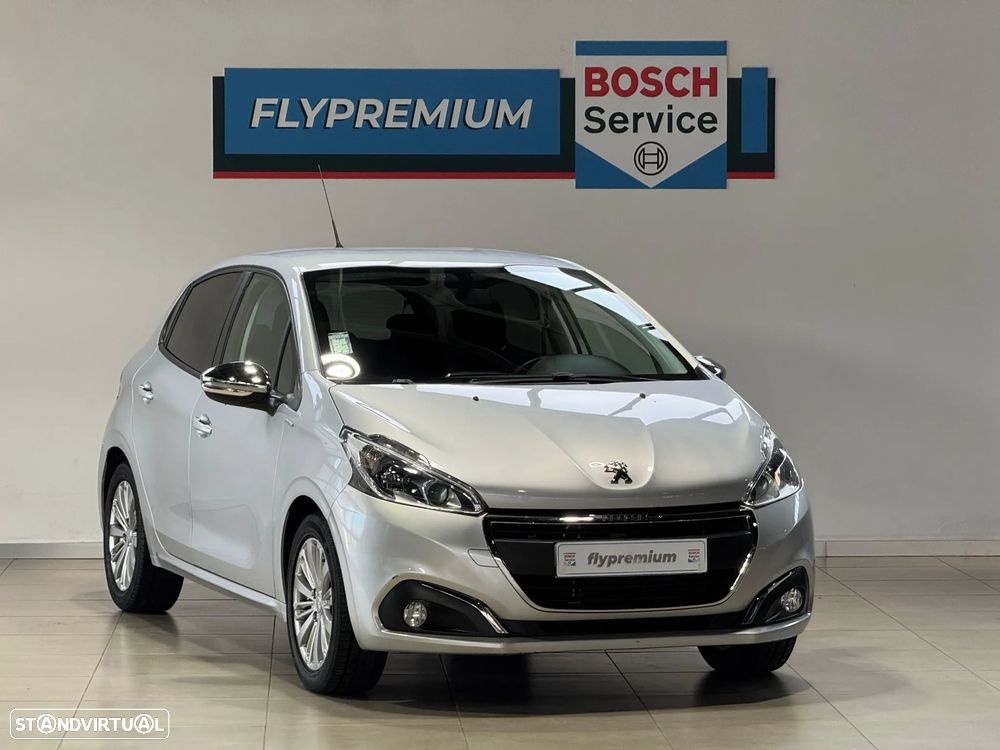 Peugeot 208 1.2 PureTech Style - 1
