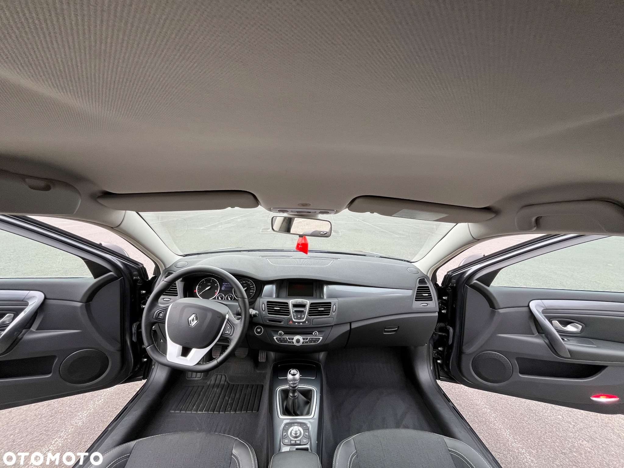Renault Laguna 2.0 dCi Bose Edition - 12