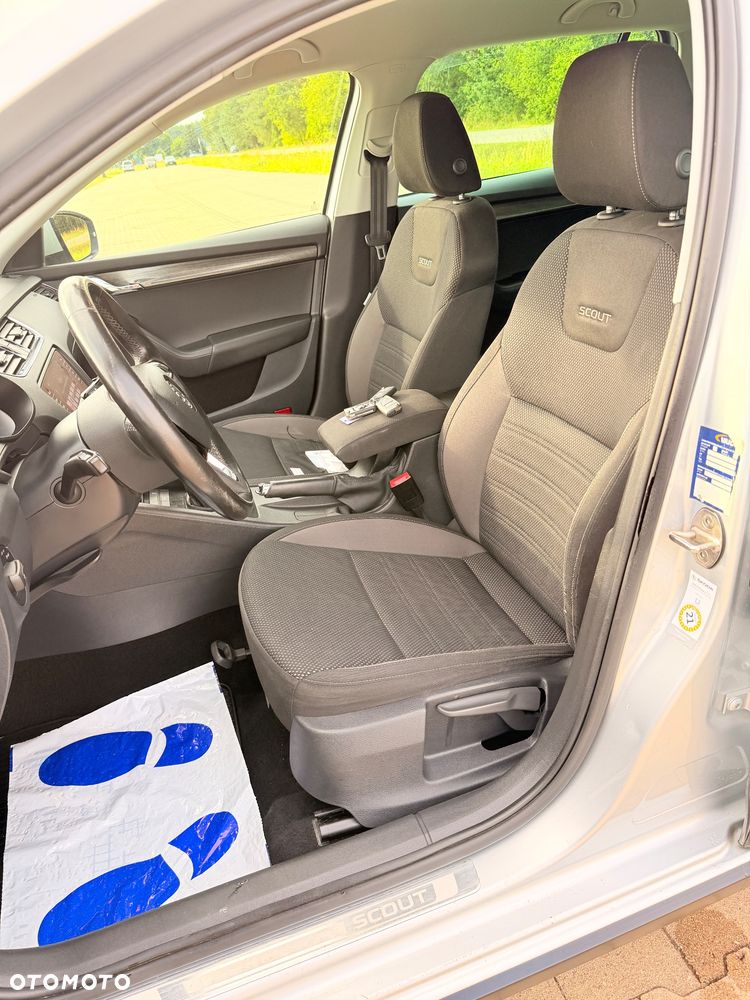 Skoda Octavia 2.0 TDI 4x4 DSG Scout - 18