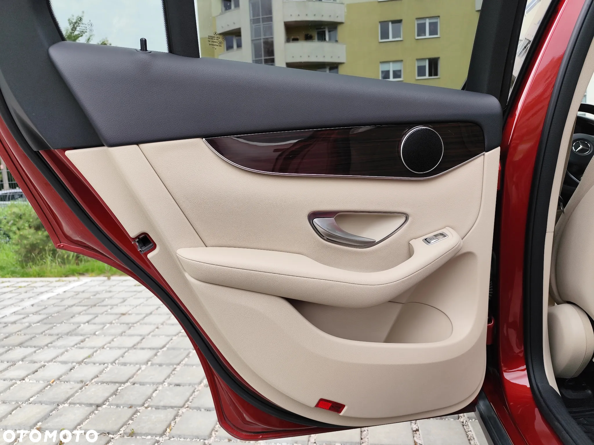 Mercedes-Benz GLC 300 4Matic 9G-TRONIC - 22