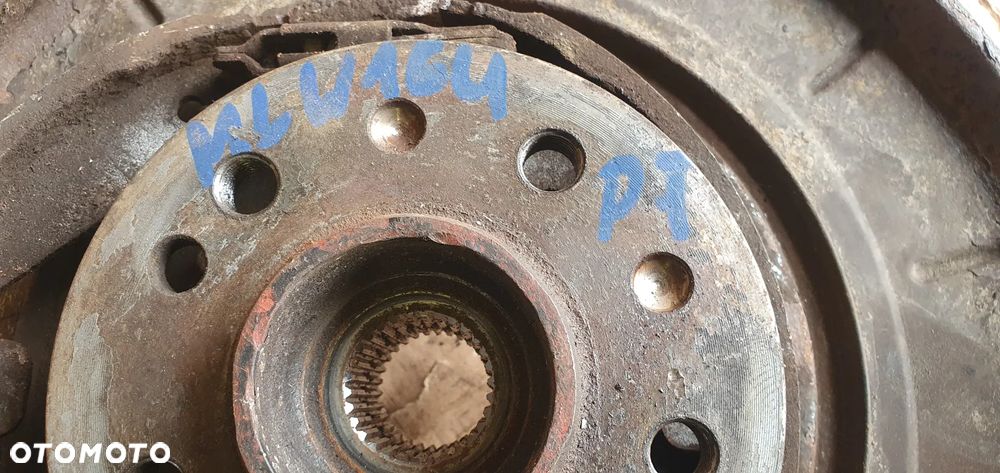 Zwrotnica prawy tył tylna prawa Mercedes ML W164 3.0 CDI - 7