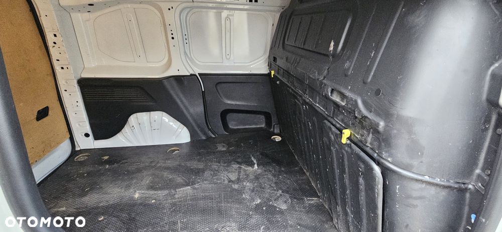 Peugeot Partner - 24