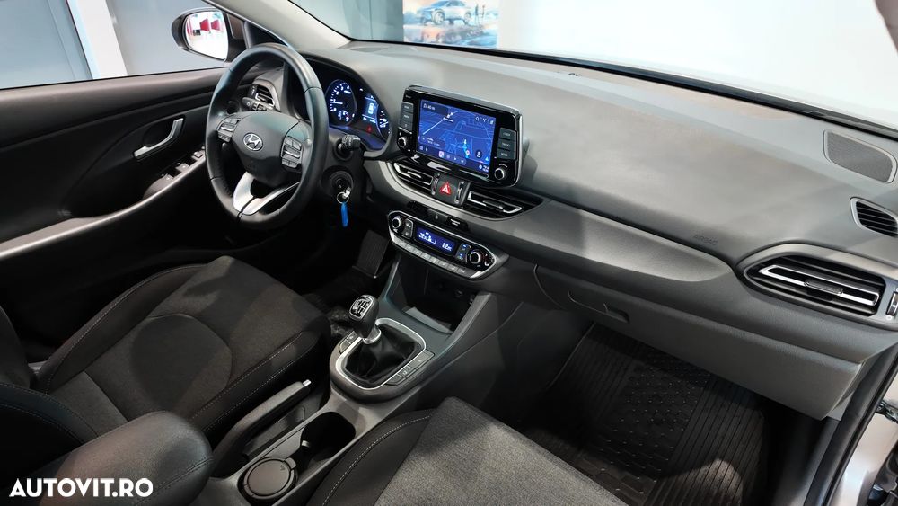 Hyundai i30 1.5 110CP M/T Highway - 14