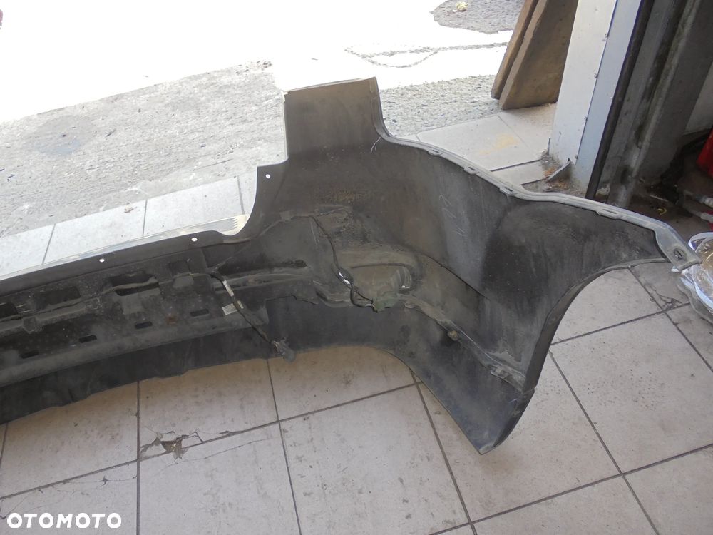 Fiat Freemont zderzak tył  kolor czarny PXR - 2