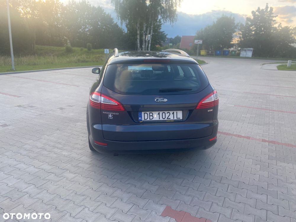 Ford Mondeo Turnier 2.0 TDCi Ambiente - 2