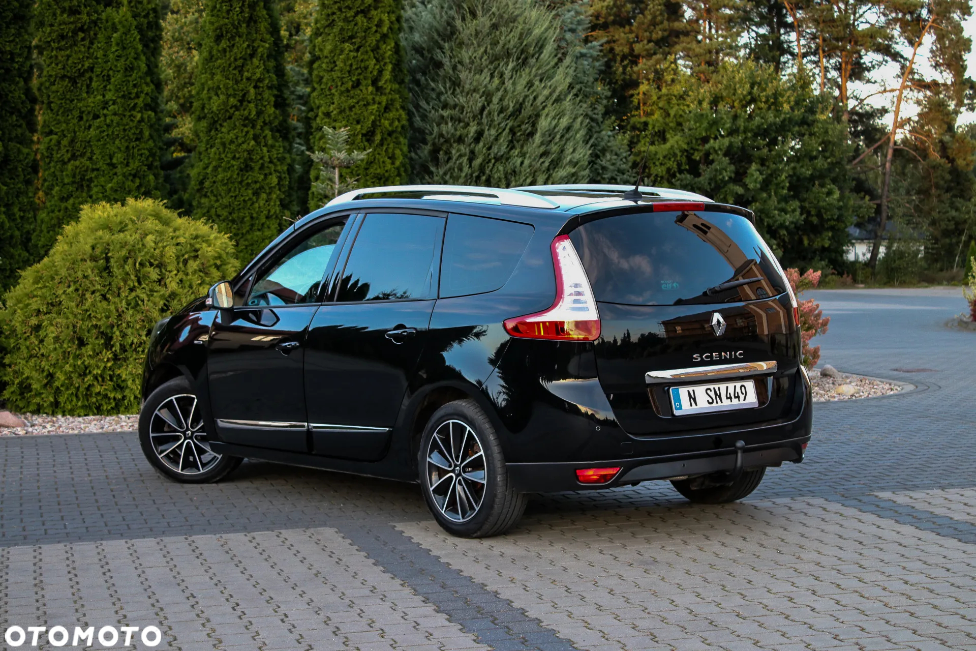 Renault Grand Scenic ENERGY TCe 115 Bose Edition - 7