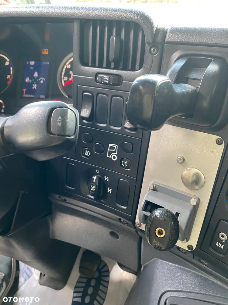 Scania P 320 6X4 - 26