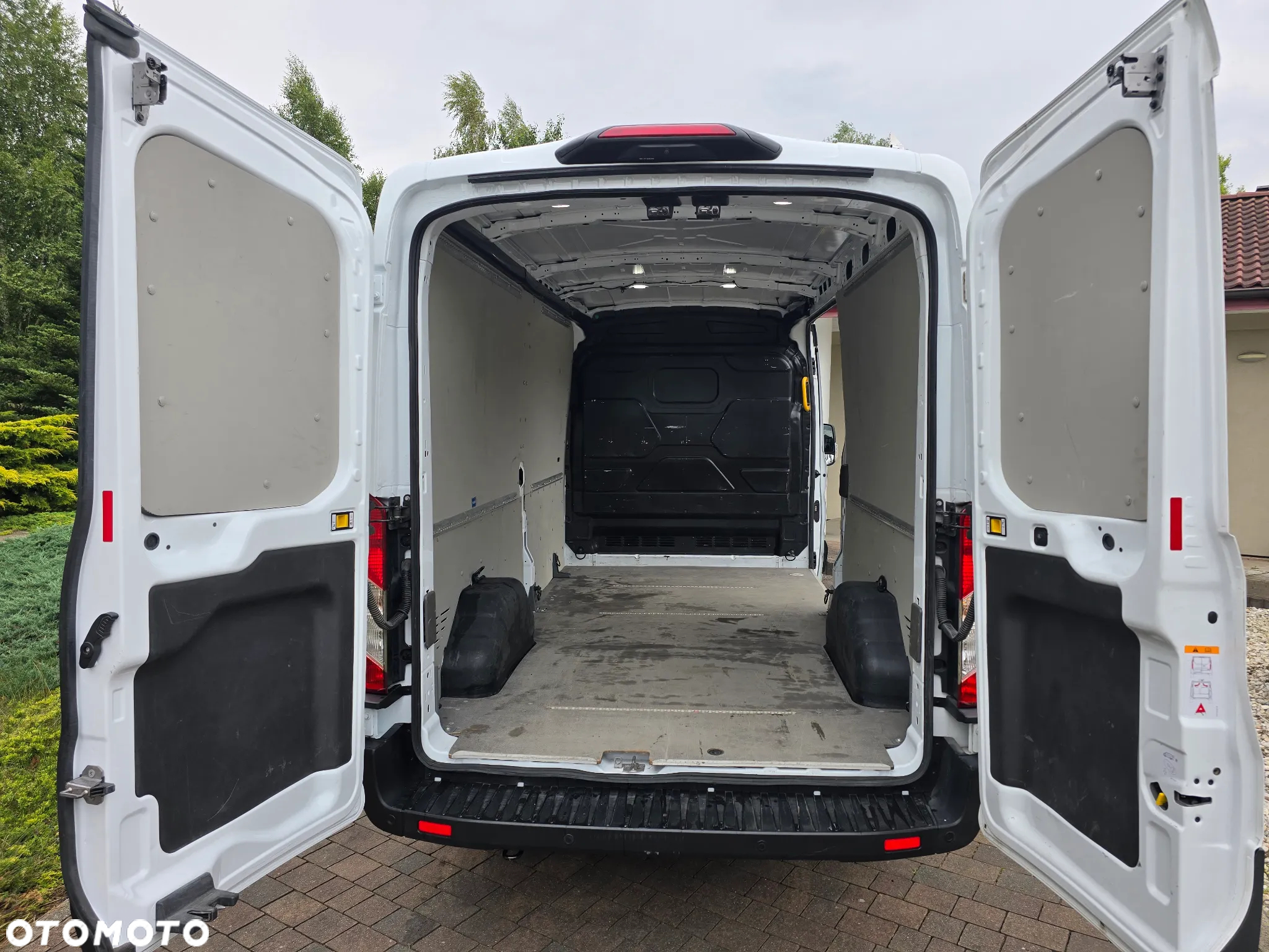 Ford Transit - 10