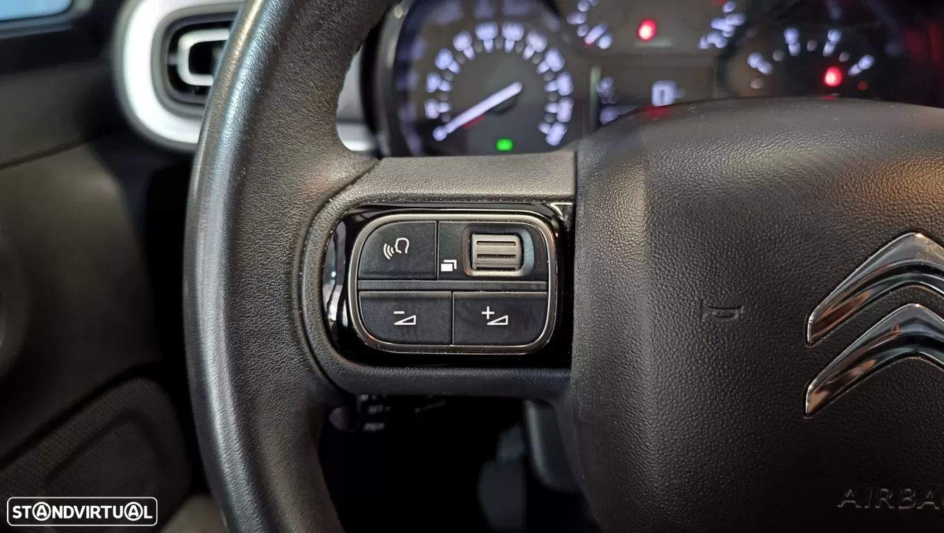 Citroën C3 1.2 PureTech Shine - 26