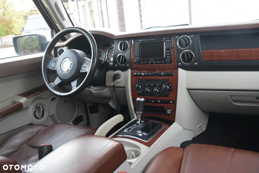 Jeep Commander 3.0 CRD DPF Automatik Limited - 23