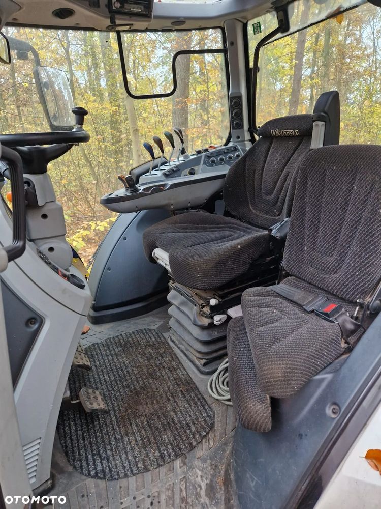 Valtra N124 - 4