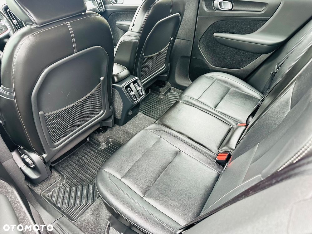 Volvo XC 40 D4 AWD - 19