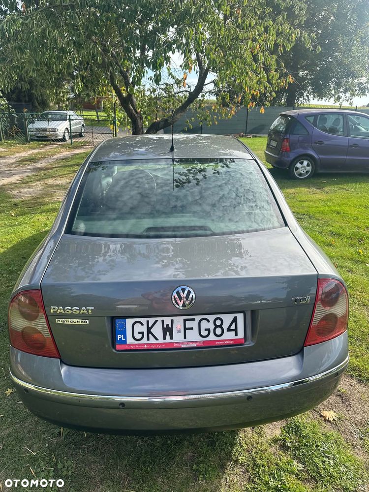 Volkswagen Passat 1.9 TDI Comfortline - 5