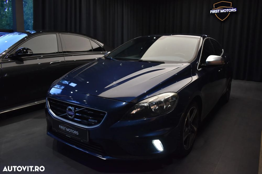 Volvo V40 D3 R-Design - 4