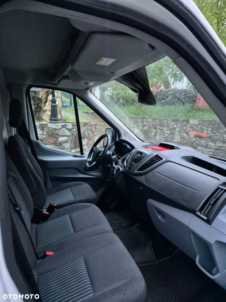 Ford Transit - 11