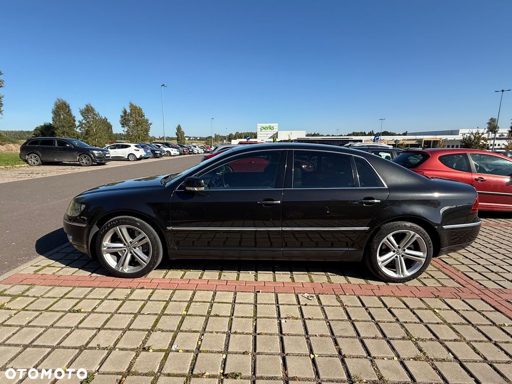 Volkswagen Phaeton - 4