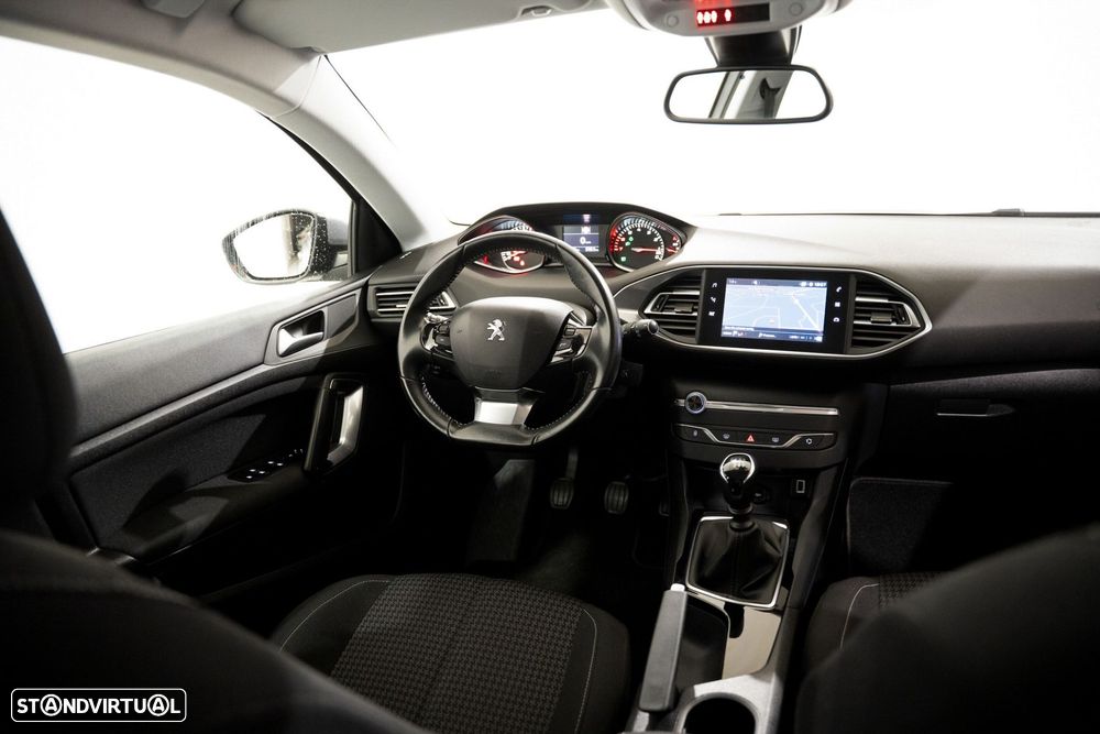 Peugeot 308 1.2 PureTech Active - 4