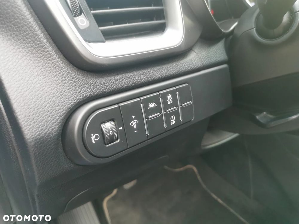 Kia Ceed 1.4 T-GDI OPF Platinum Edition - 17