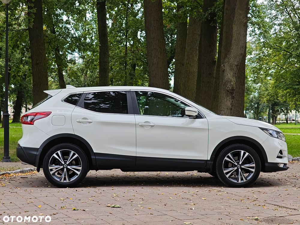 Nissan Qashqai 1.3 DIG-T DCT ACENTA - 4