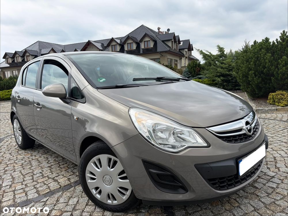 Opel Corsa 1.2 16V Essentia - 2