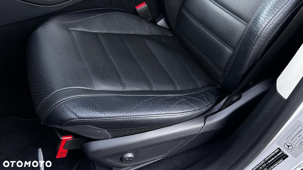 Mercedes-Benz GLE 300 d 4-Matic - 13