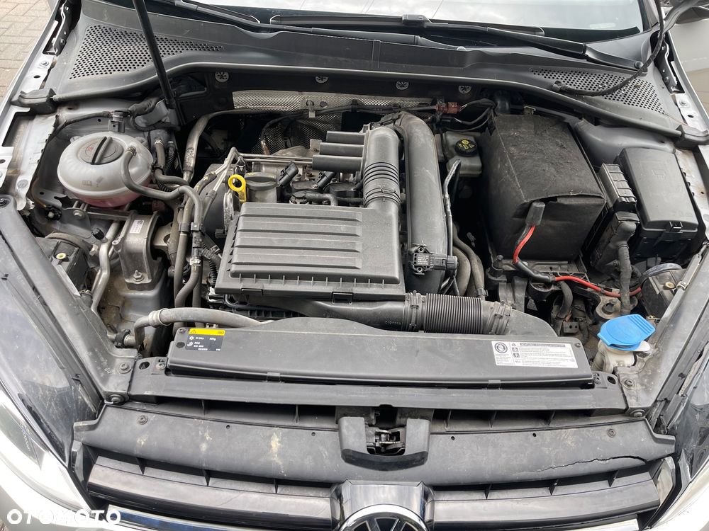 Volkswagen Golf 1.2 TSI BMT Trendline Perfectline - 24