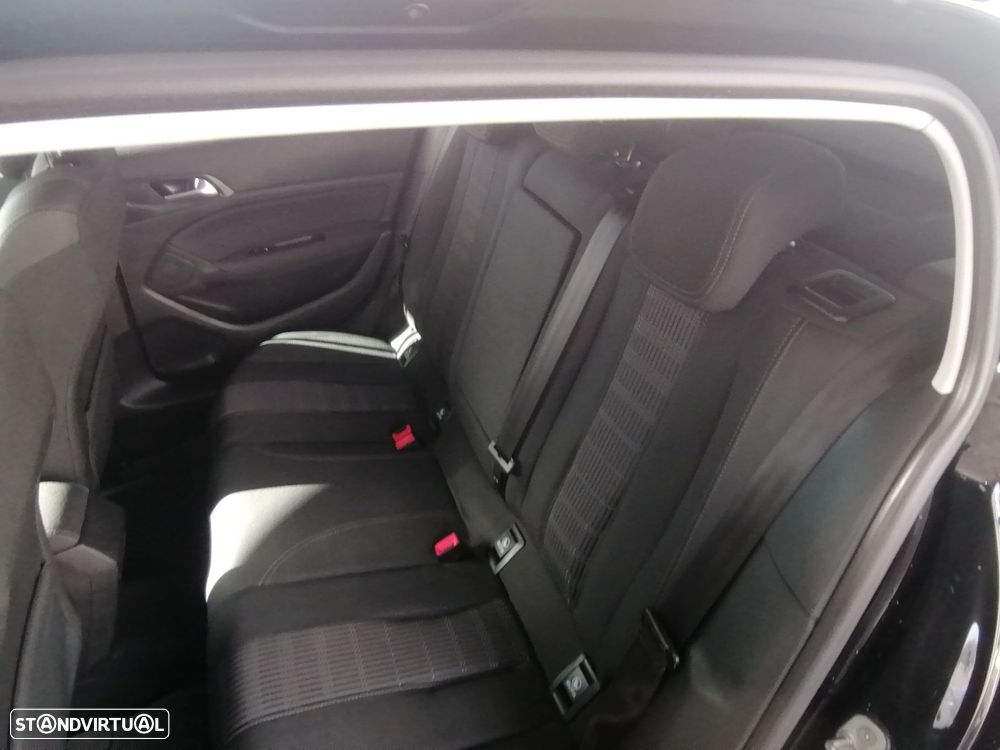Peugeot 308 1.5 BlueHDi Allure - 6