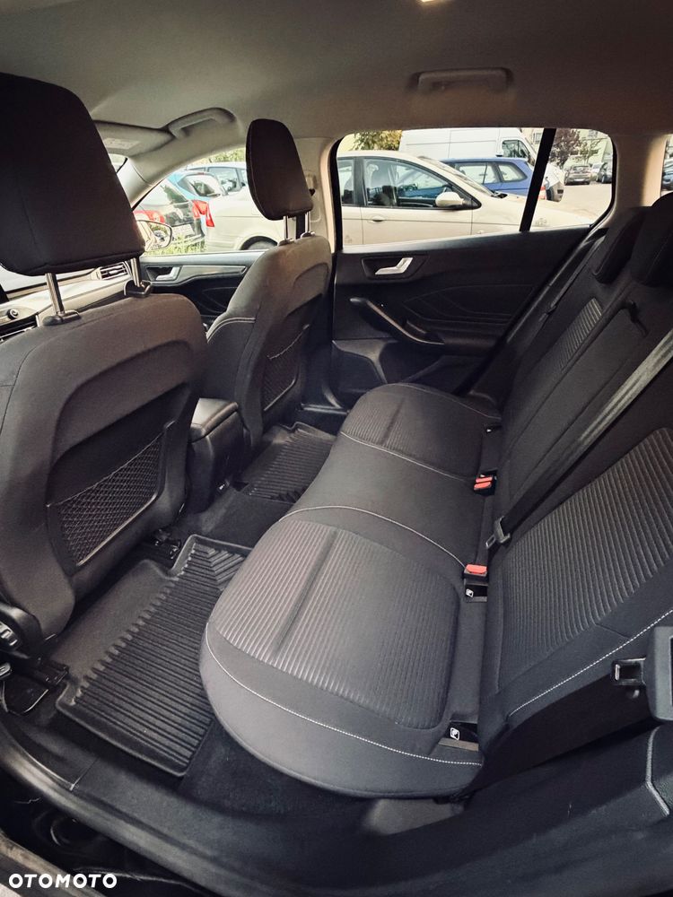 Ford Focus 1.5 EcoBoost Active Business - 4