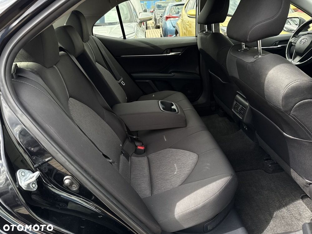Toyota Camry 2.5 Hybrid Comfort CVT - 8