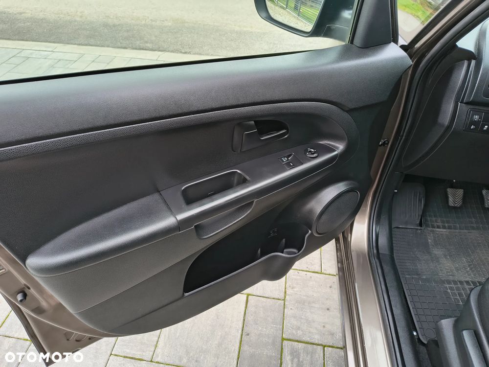 Kia Venga 1.4 CVVT Business Line - 21