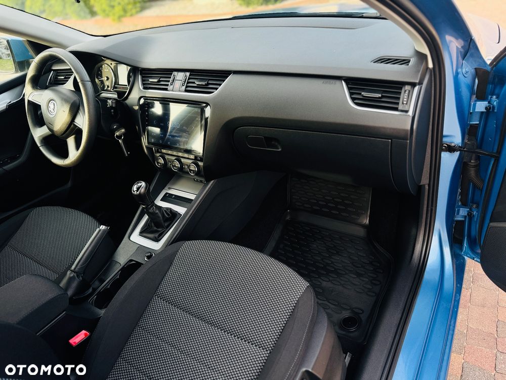 Skoda Octavia 1.6 TDI DPF Ambiente - 13