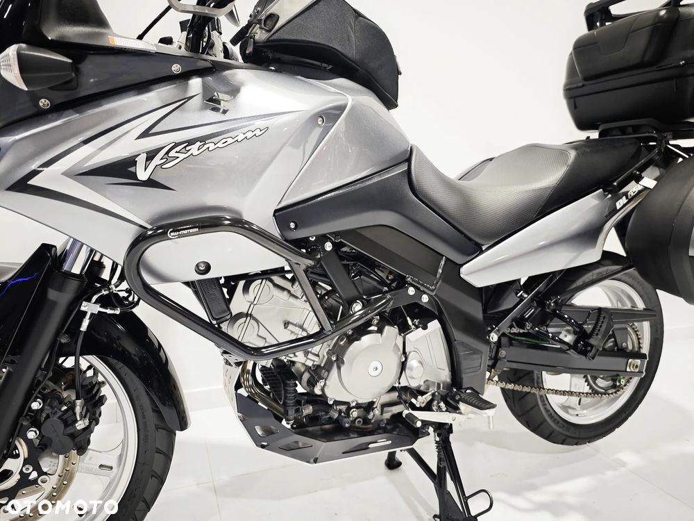 Suzuki V-STROM - 22