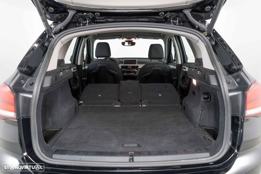 BMW X1 25 e xDrive Corporate Edition - 14